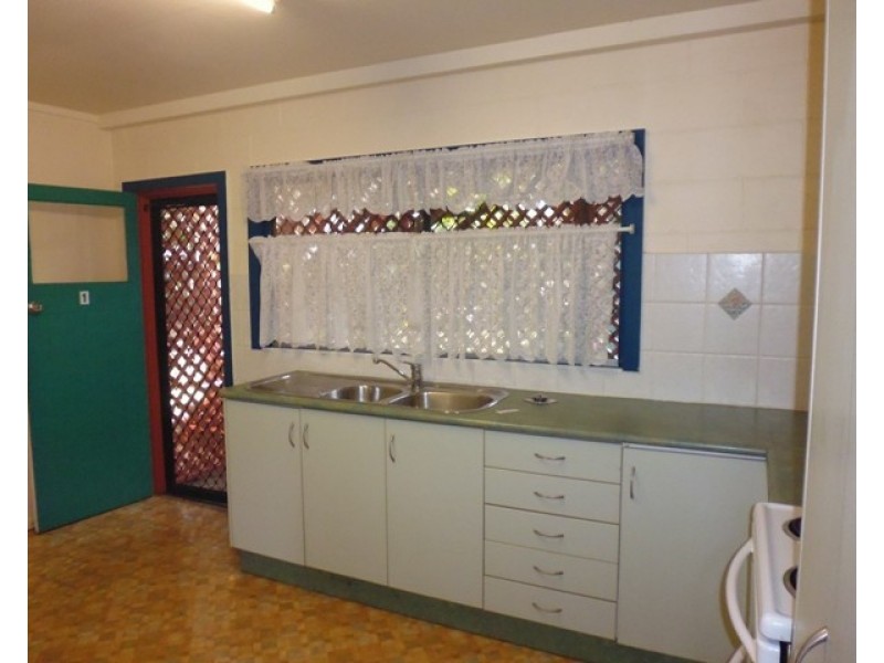 1/10 Park Road, Nambour QLD 4560