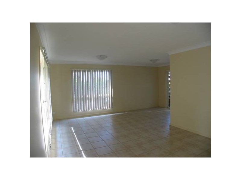 16 Gardenvale Court, Nambour QLD 4560