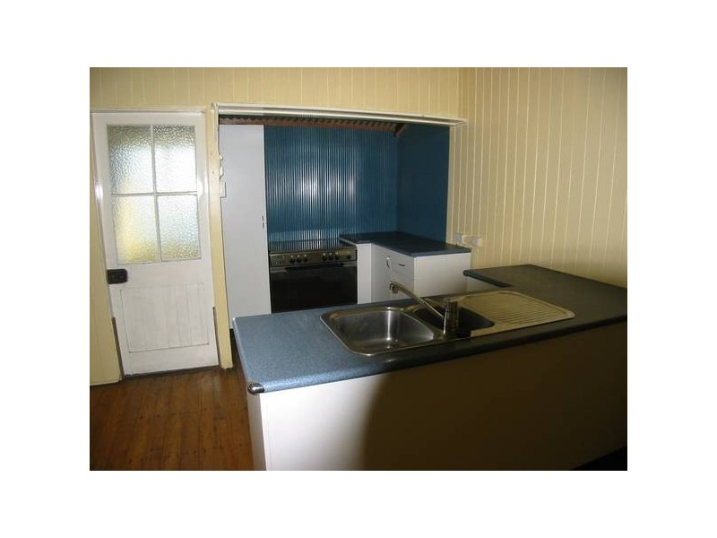 20 Hospital Road, Nambour QLD 4560