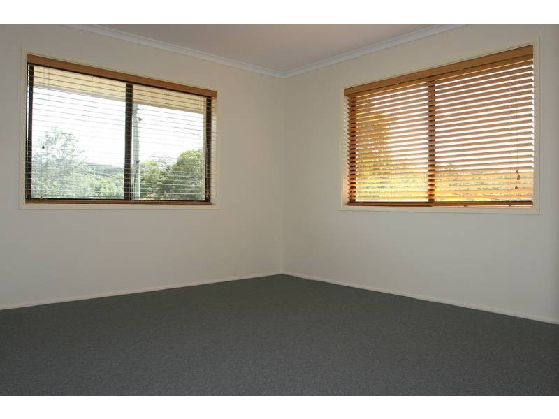 16 Elizabeth Way, Nambour QLD 4560