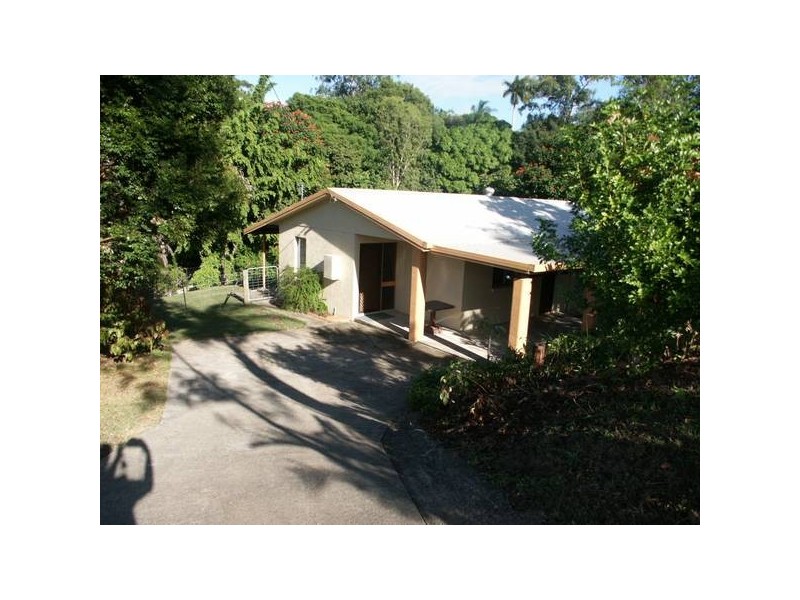 6 Sapphire Drive, Nambour QLD 4560