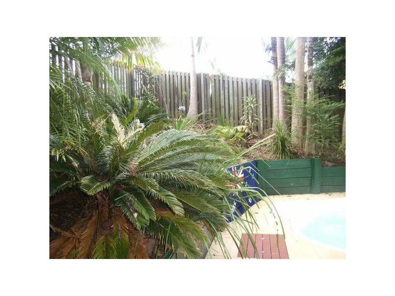2 Peaseblossom Street, Nambour QLD 4560