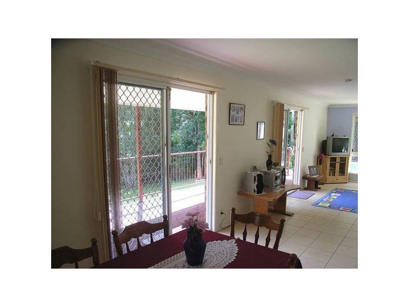 Rosemount QLD 4560