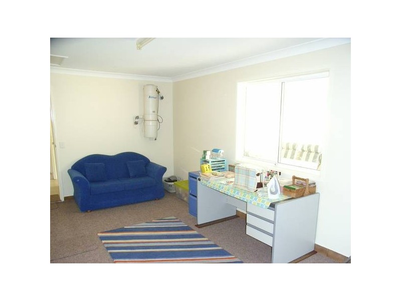 Rosemount QLD 4560