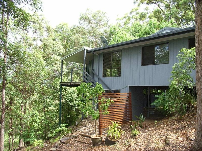 62 Hillcrest Ave, Nambour QLD 4560