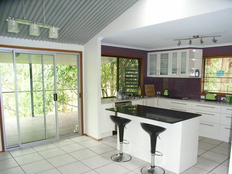 62 Hillcrest Ave, Nambour QLD 4560