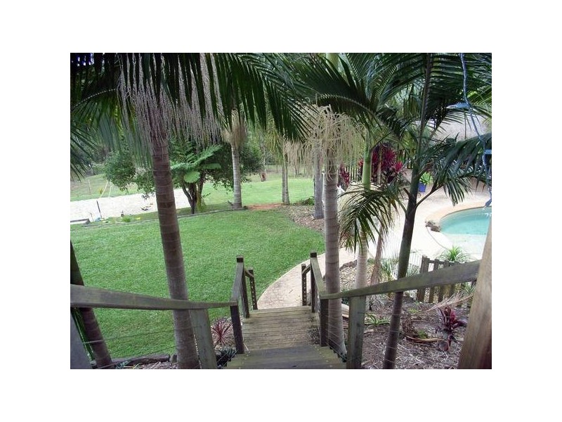 Dulong QLD 4560