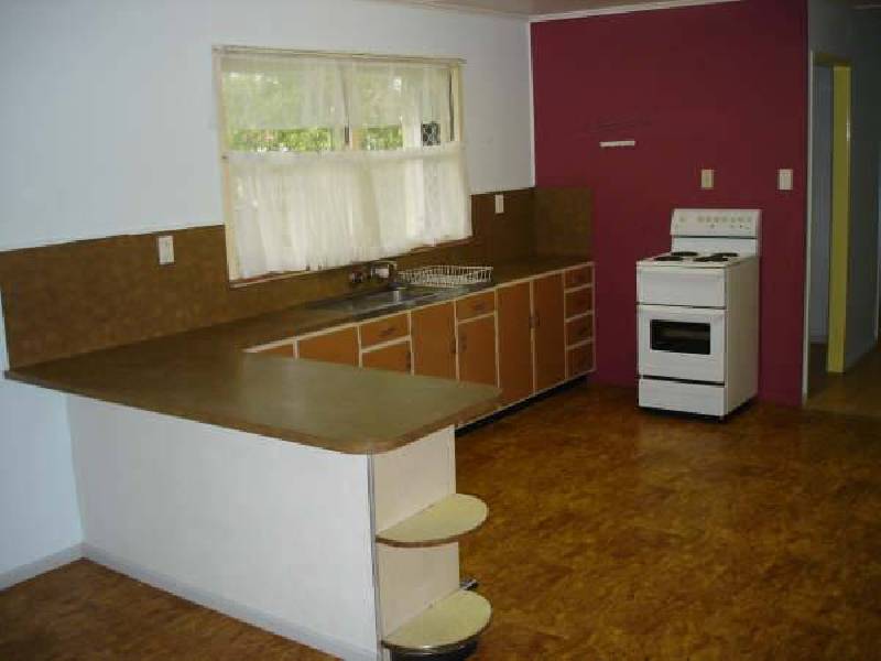 9 Hillcrest Ave, Nambour QLD 4560