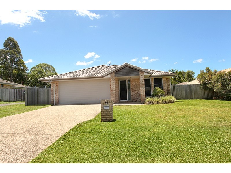 19 Wentworth Court, Nambour QLD 4560
