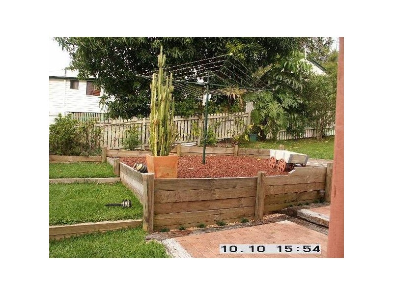 1 Petrie Creek Road, Nambour QLD 4560