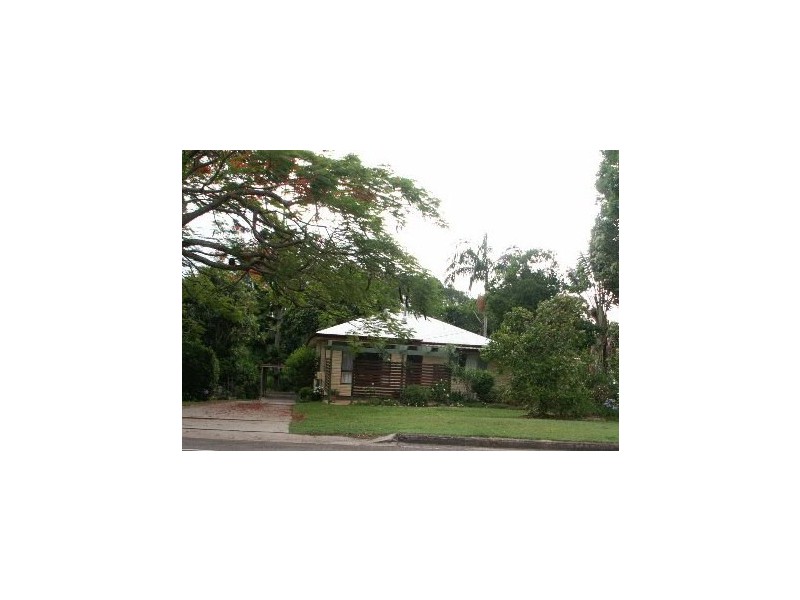 9 Aspland St, Nambour QLD 4560