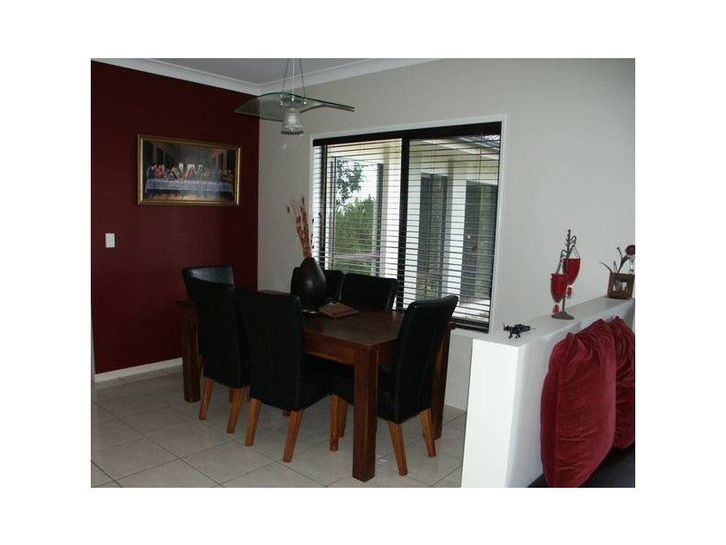 Towen Mountain QLD 4560