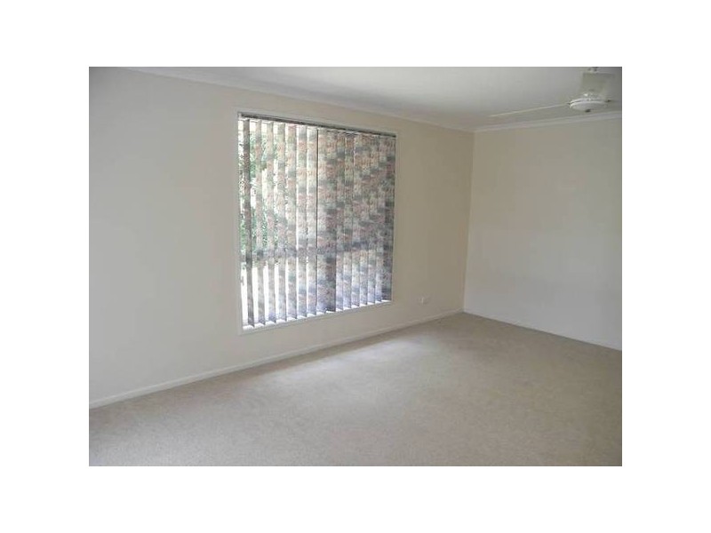 Rosemount QLD 4560