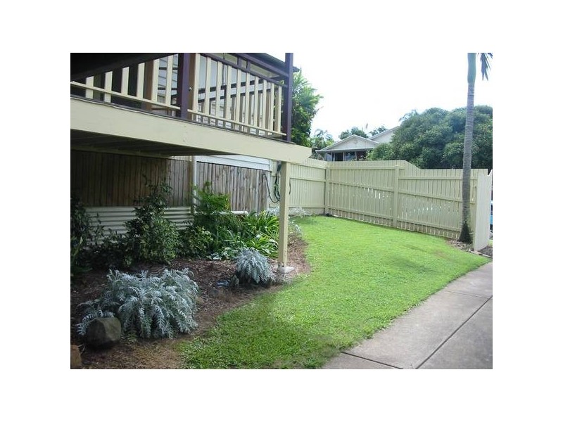 6 Wakefield St, Woombye QLD 4559