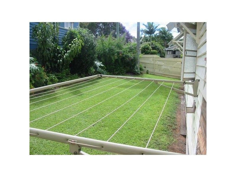 6 Wakefield St, Woombye QLD 4559