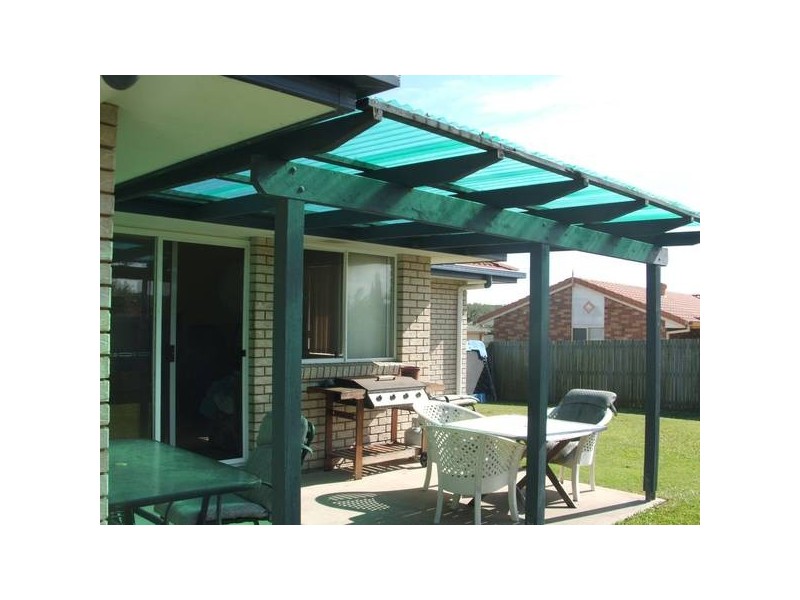 168 Bestman Road, Sandstone Point QLD 4511