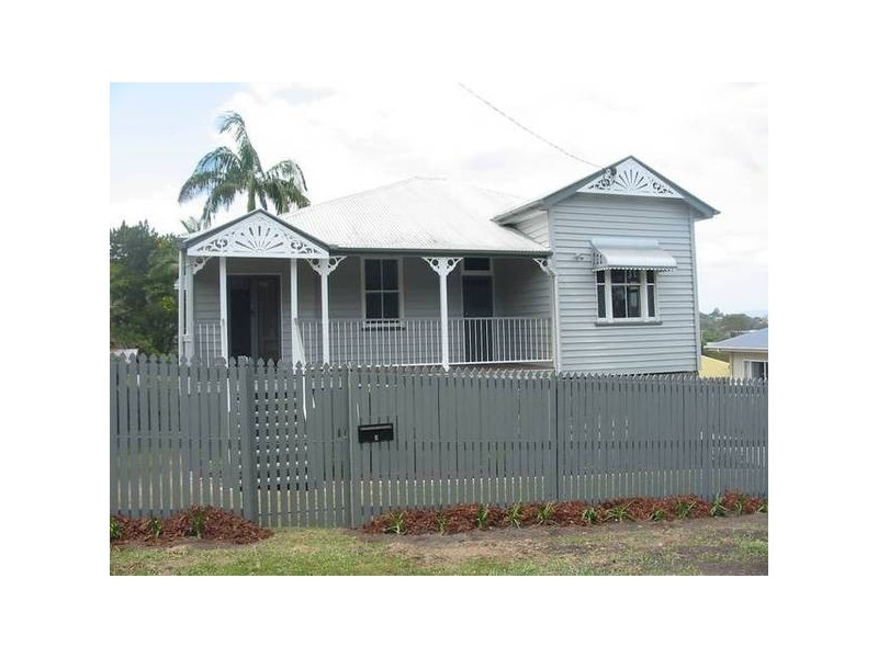 2 Oxleigh St, Nambour QLD 4560