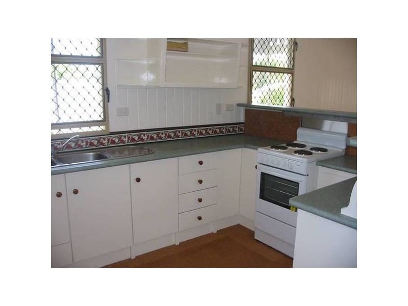 2 Oxleigh St, Nambour QLD 4560