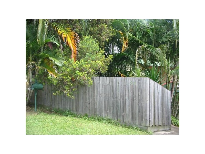 24 Kooralbyn Court, Nambour QLD 4560