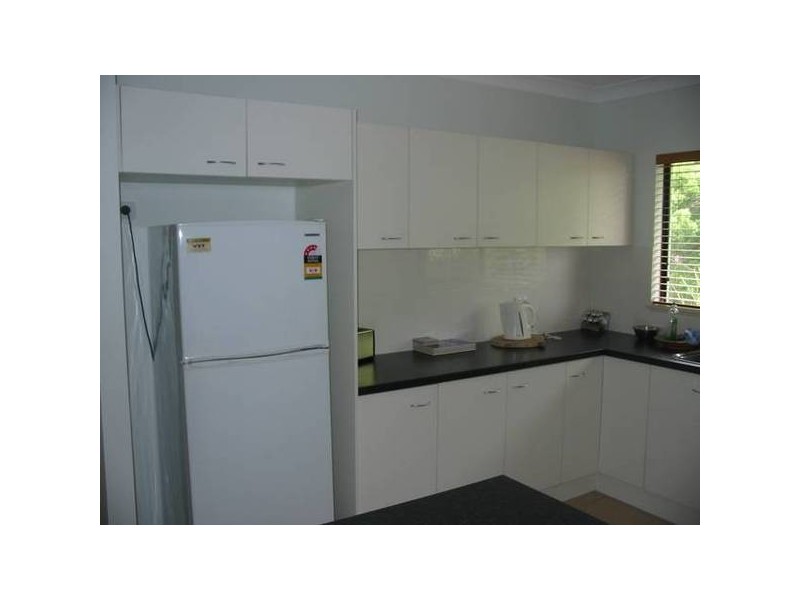 2/9 Deslynn Lane, Nambour QLD 4560