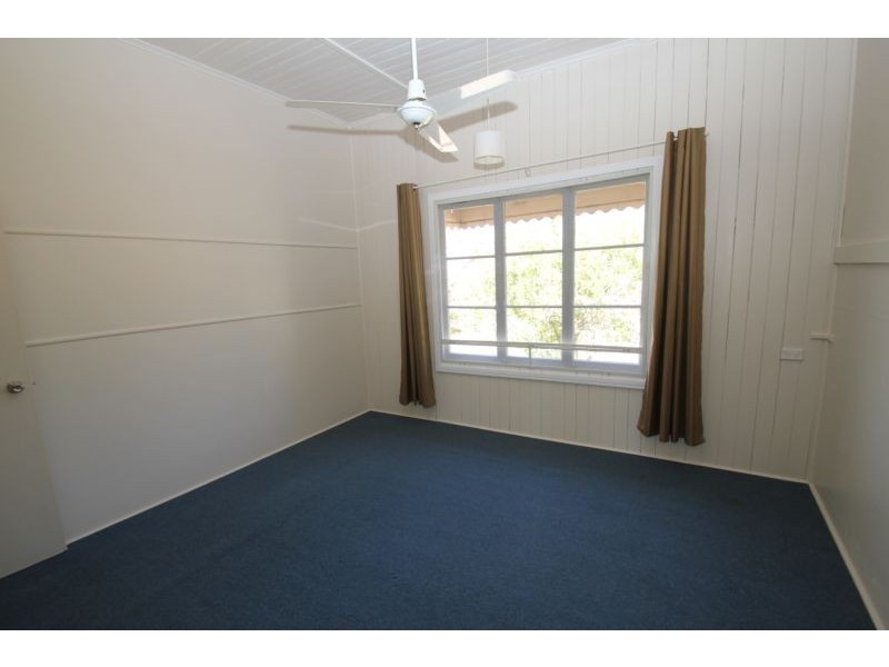 33 Mundoo Street, Coes Creek QLD 4560