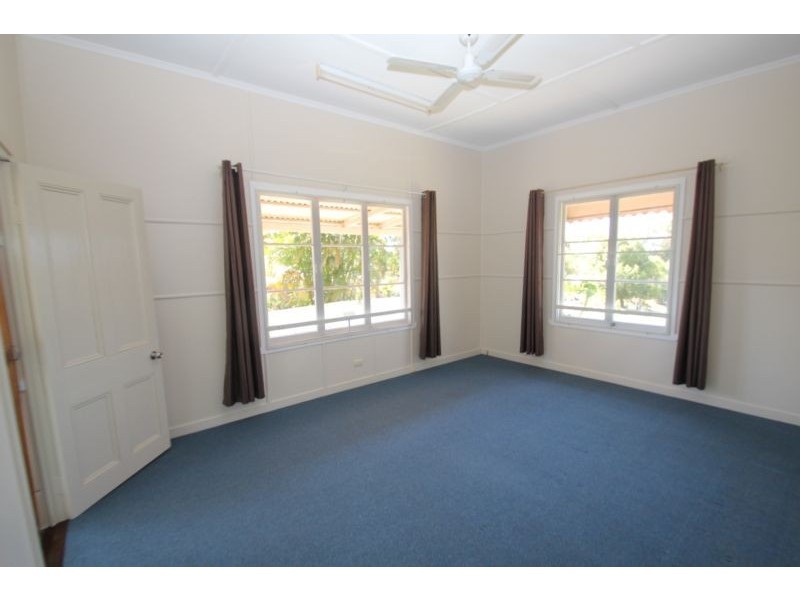 33 Mundoo Street, Coes Creek QLD 4560