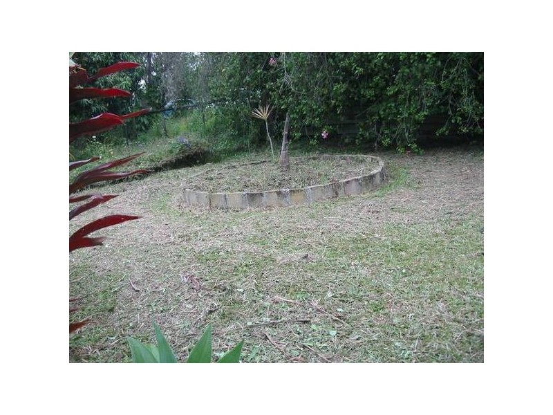 2 Hemdan Crt, Nambour QLD 4560