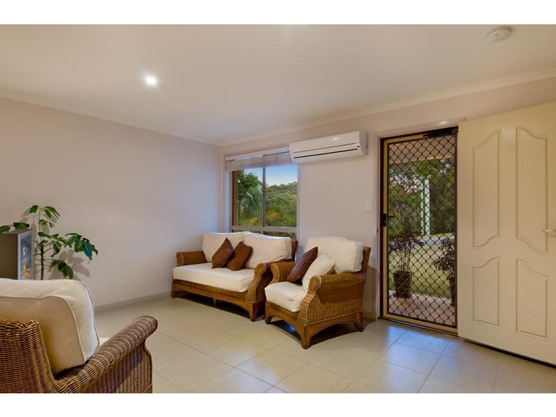 53 Spring Myrtle Ave, Nambour QLD 4560