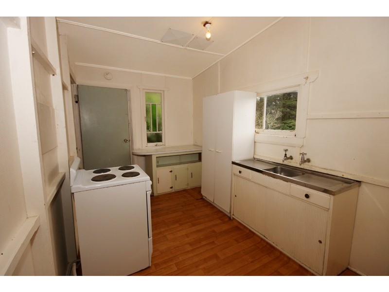 23 Petrie Creek Road, Nambour QLD 4560
