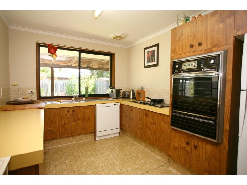 81 Cypress Drive, Broadbeach Waters QLD 4218