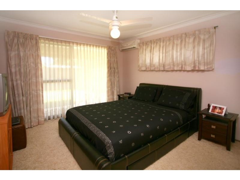 81 Cypress Drive, Broadbeach Waters QLD 4218