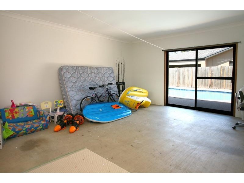 81 Cypress Drive, Broadbeach Waters QLD 4218