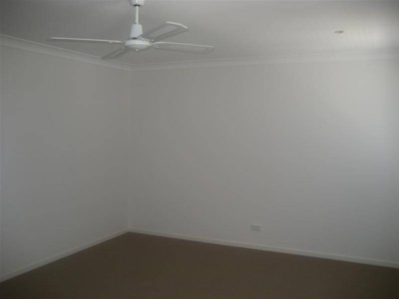 17 Valetta Crescent, Varsity Lakes QLD 4227
