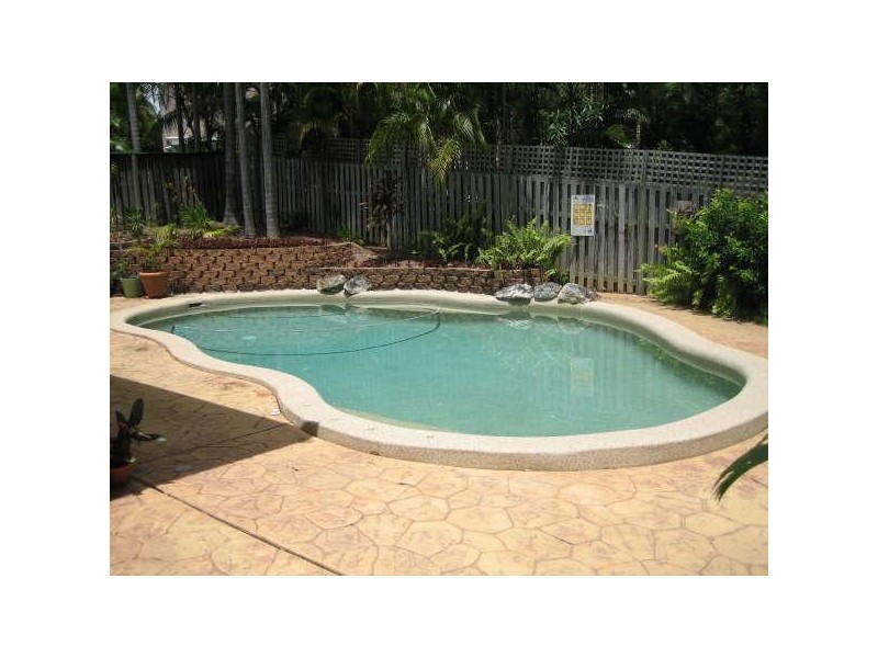 303 Ron Penhaligon Way, Robina QLD 4226