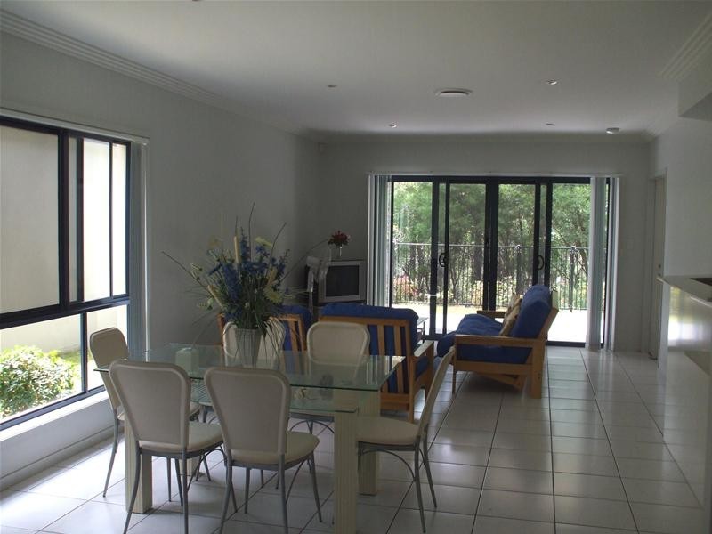 28 Royal Woods Drive, Robina QLD 4226