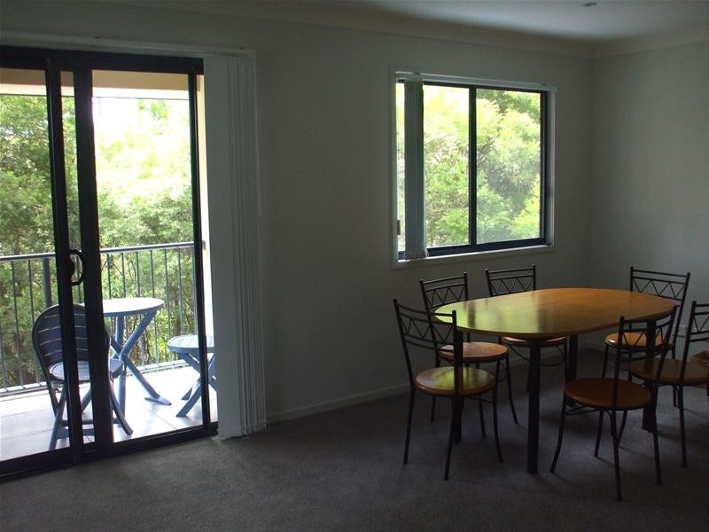 28 Royal Woods Drive, Robina QLD 4226