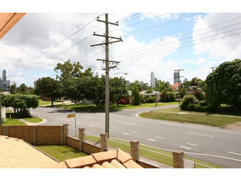 11 Rio Vista Boulevard, Broadbeach Waters QLD 4218