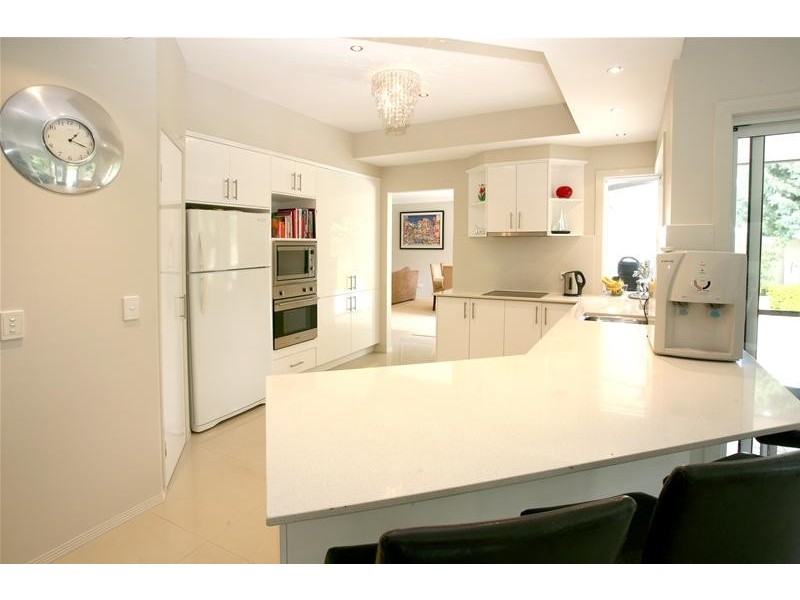 13 Martinique Way, Clear Island Waters QLD 4226