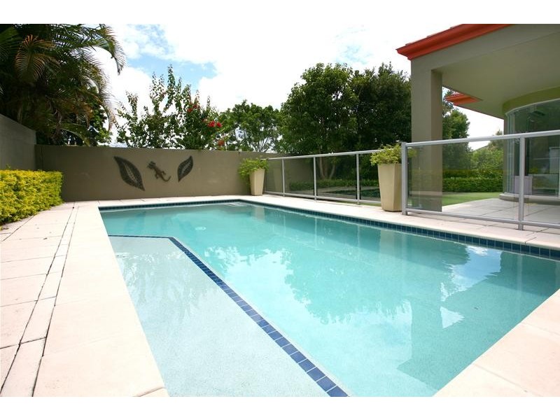 13 Martinique Way, Clear Island Waters QLD 4226