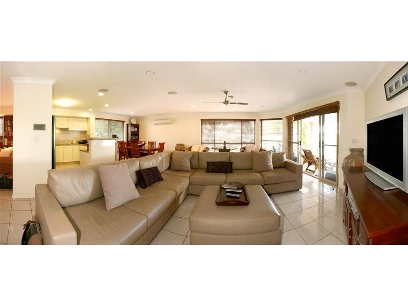 Clear Island Waters QLD 4226