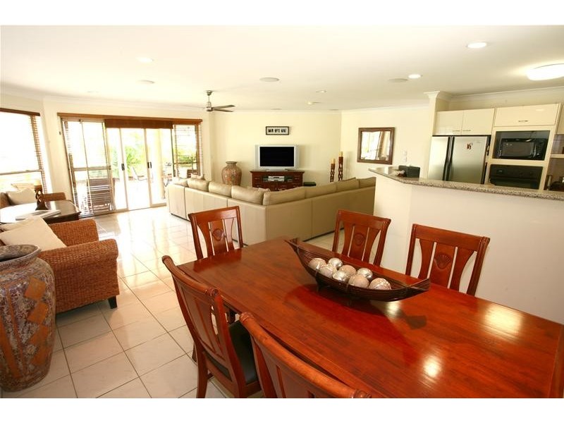 Clear Island Waters QLD 4226