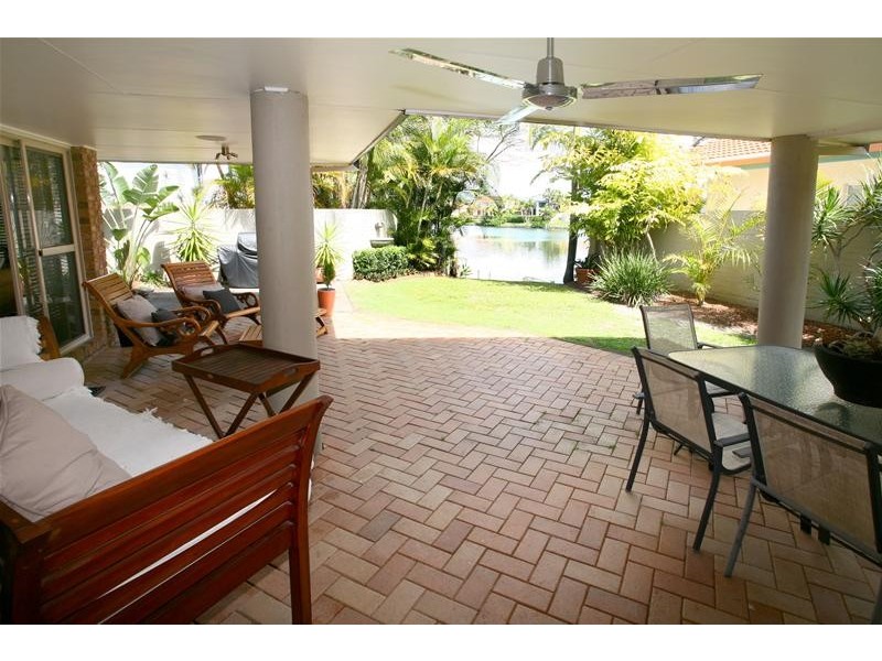 Clear Island Waters QLD 4226