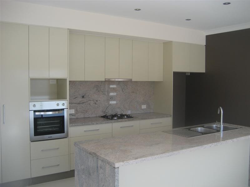 1/30 Heights Drive, Robina QLD 4226