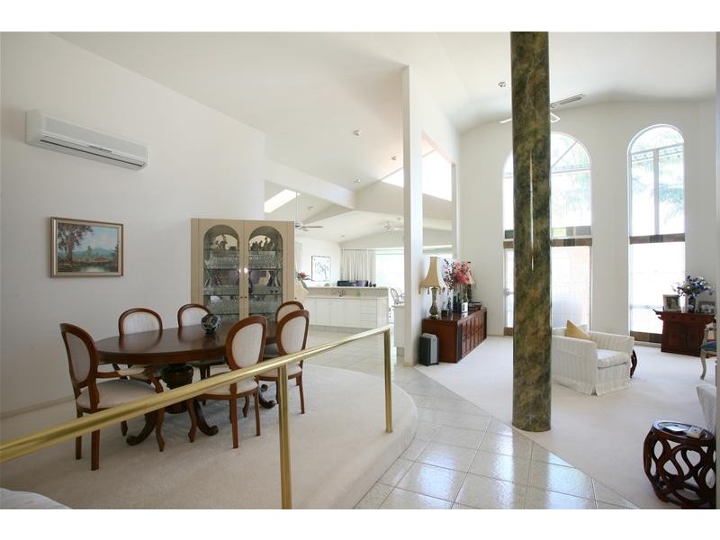 88 Santa Cruz Boulevard, Clear Island Waters QLD 4226