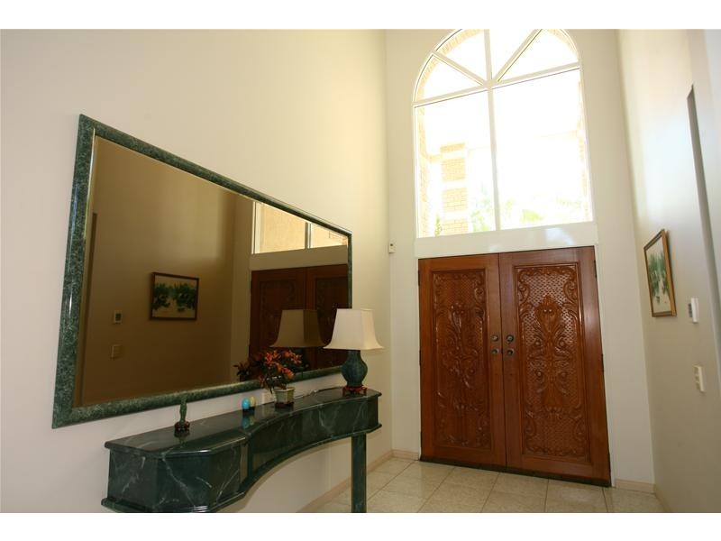 88 Santa Cruz Boulevard, Clear Island Waters QLD 4226