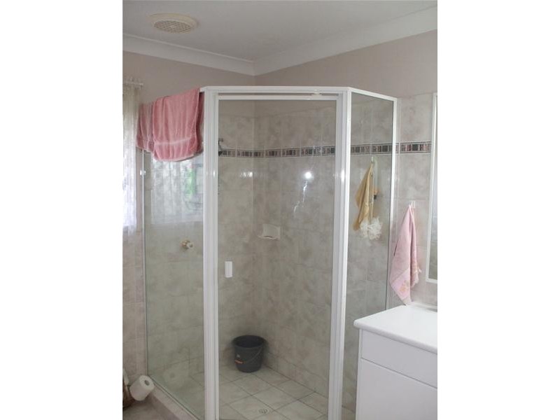 27 Port Jackson Boulevard, Clear Island Waters QLD 4226