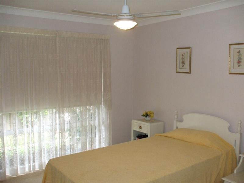 27 Port Jackson Boulevard, Clear Island Waters QLD 4226