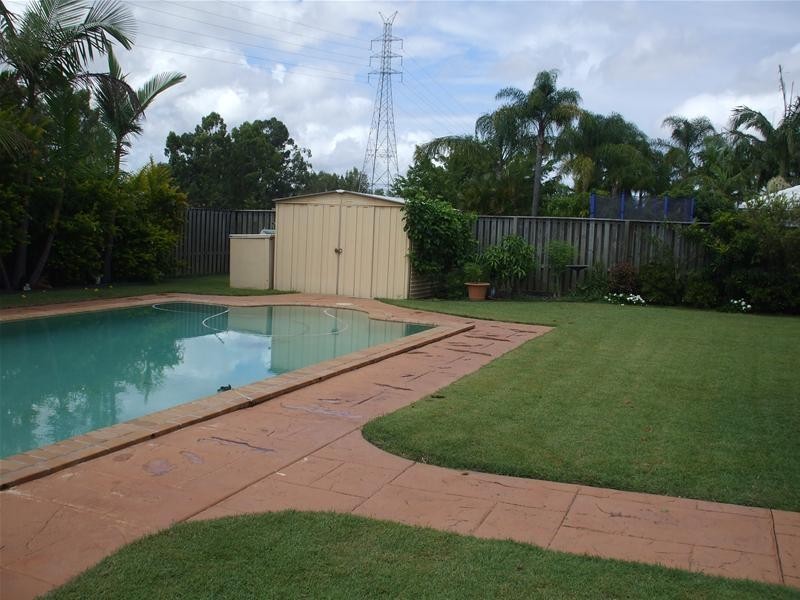 27 Port Jackson Boulevard, Clear Island Waters QLD 4226