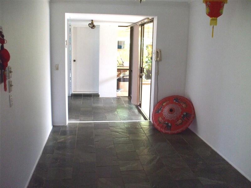 80 Rumrunner Street, Mermaid Waters QLD 4218