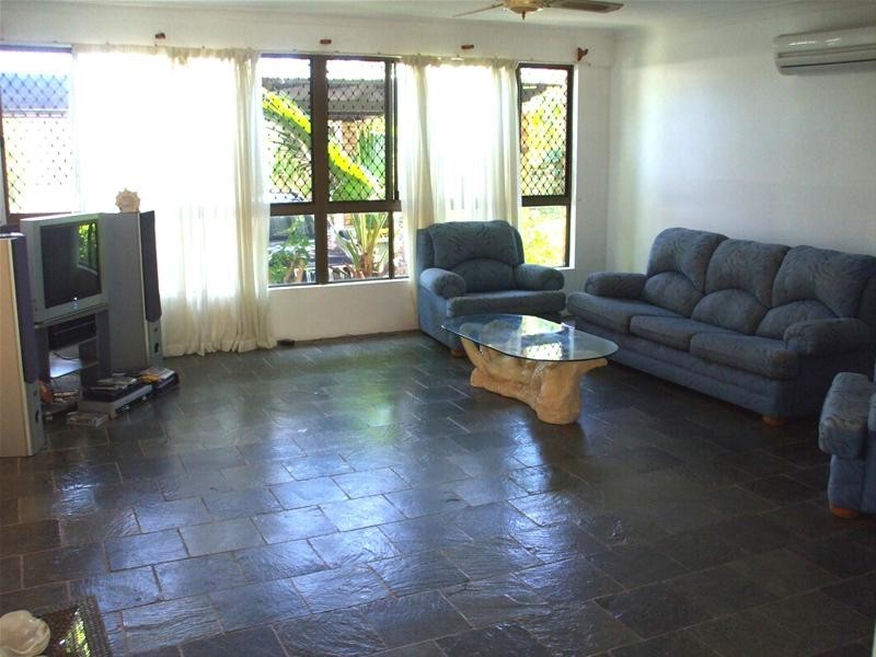 80 Rumrunner Street, Mermaid Waters QLD 4218